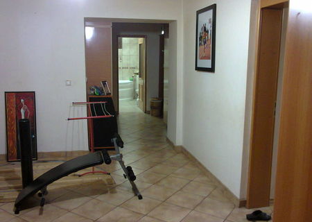 VAND casa Craiova, strada T.Vladimirescu 54 VAND casa Craiova, strada T.Vladimirescu 54