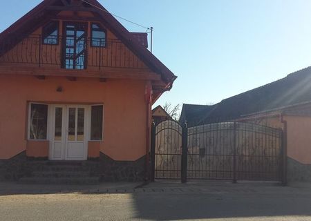 vand casa in apata jud. Brasov