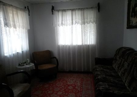 Vand casa in Oreavu, langa Rm. Sarat, 90 mp, super ocazie