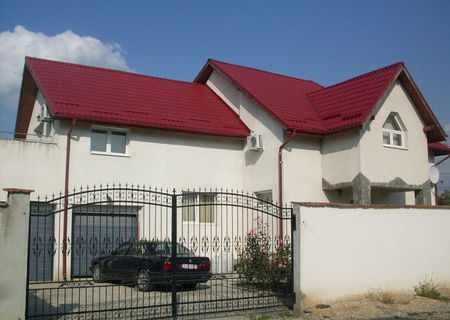 Vand casa in Sanpetru