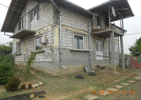 Vand casa Mlecanesti,sau schimb cu apartament 3 camere Vand casa Mlecanesti,sau schimb cu apartament 3 camere