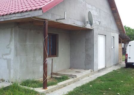 Vand casa noua