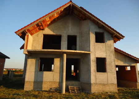 VAND CASA ORADEA