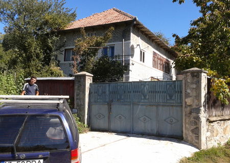 vand casa si teren vand casa si teren