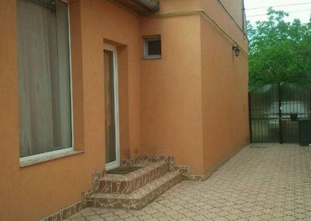 Vand casa zona Horea