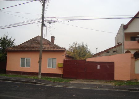 Vand casa Zona Mehala(Langa Piata Ocico)