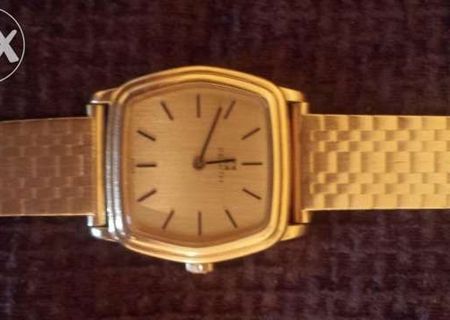 Vand ceas de aur,dama,65 grame,18k,automatic.marca zenith 9000 lei