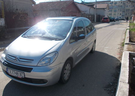 Vand Citreon Xsara Picasso 1.6 HDI 3100 euro Vand Citreon Xsara Picasso 1.6 HDI 3100 euro