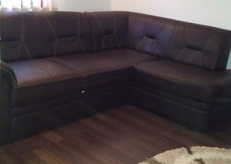 vand coltar de piele 2200ron