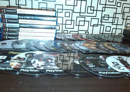 vand consola ps 2 cu 40 de jocuri