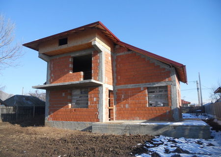 Vand constructie casa