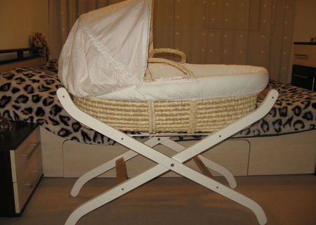 Vand cos pentru bebe MOTHERCARE incluzand si suportul