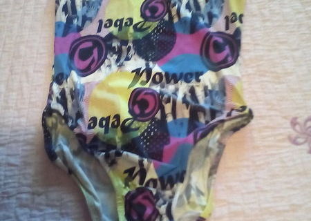vand costume de gimnastica fete