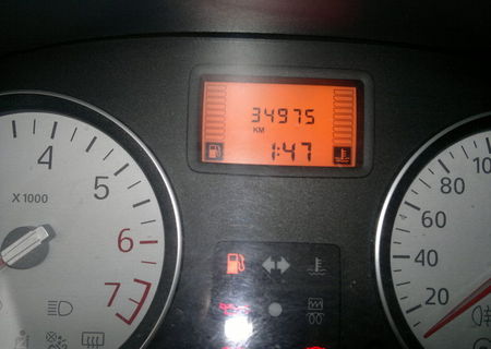 vand dacia sandero 1,6mpi leaureate ,unic proprietar vand dacia sandero 1,6mpi leaureate ,unic proprietar