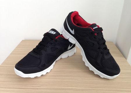 Vand diferite modele de tenisi si adidasi, noi - 99 ron.