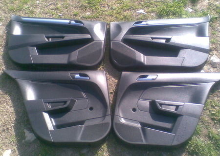 Vand fete Usi Piele Opel Astra H Hatchback,caravan