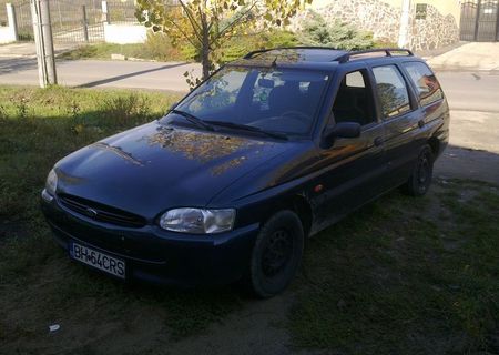Vand Ford Escort din 95 cu GPL