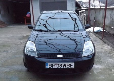 VAND FORD FIESTA 1.4 TDCI ANUL 2004, INMATRICULATA IN ROMANIA