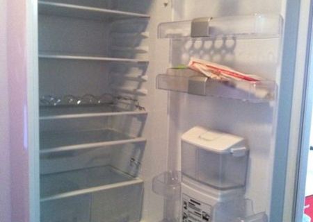 Vand frigider BEKO