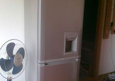 Vand Frigider Samsung 500Lei Dis