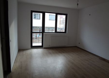 Vand garsoniera, ieftina, aproape metrou