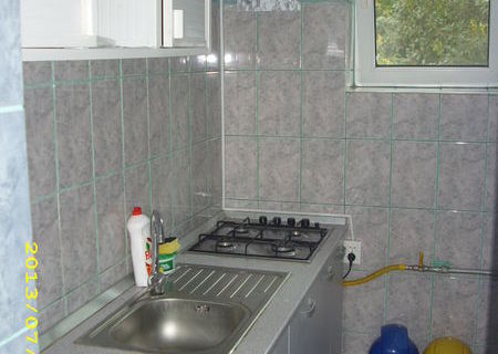 vand garsoniera pe sos stefan cel mare stradal langa metrou obor
