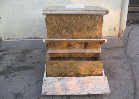 Vand hranitor pentru gaini