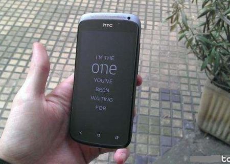 vand htc one s, original, pret 750 ron