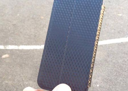 Vand husa de iPhone 5 si 5S Vand husa de iPhone 5 si 5S