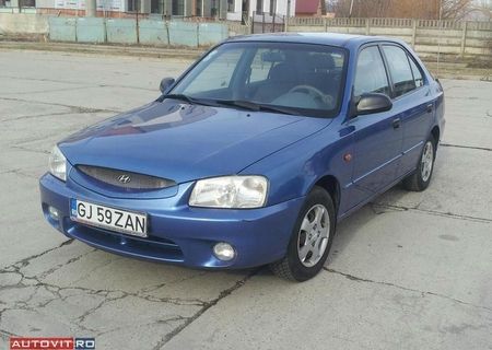 Vand Hyunday Accent ! Vand Hyunday Accent !