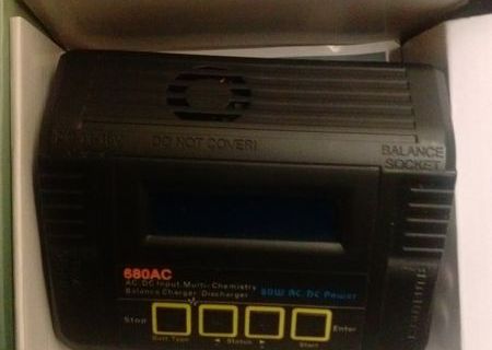 Vand Incarcator acumulatori 680AC 6A 230V/12V Vand Incarcator acumulatori 680AC 6A 230V/12V