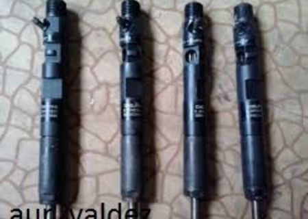 vand injectoare dacia logan E4