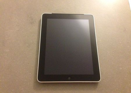 Vand iPad 1- 32 gb wifi in stare excelenta foarte putin folosit