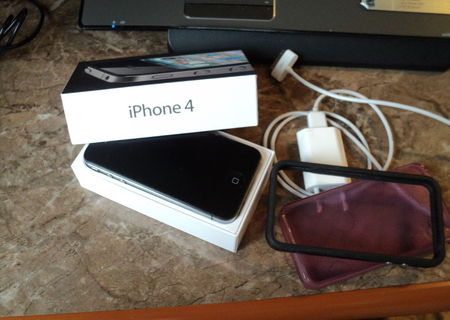 Vand iphone 4 16 gb negru impecabil