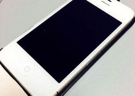 Vand iPhone 4S / 16GB / white / neverlocked