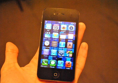 Vand iphone 4s replica