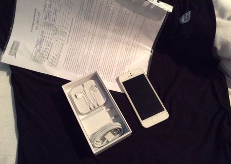 Vand iphone 5 32GB, alb, garantie,fara nici o zgarietura