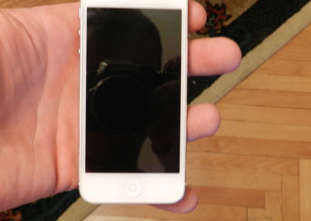 Vand iphone 5 NEVERLOCKED Vand iphone 5 NEVERLOCKED