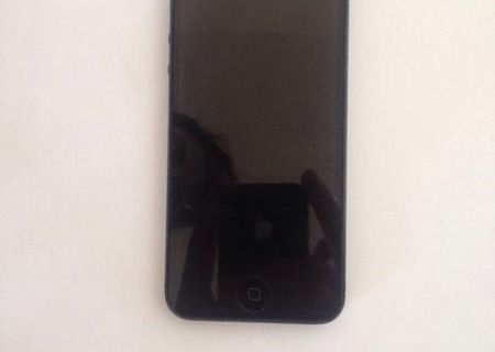 Vand Iphone 5G NEGRU cu Flappy Birds Vand Iphone 5G NEGRU cu Flappy Birds