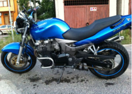 Vand Kawasaki ZR7 an 2003 Vand Kawasaki ZR7 an 2003