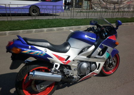 Vand Kawasaki ZZR 600cm3, neinmatriculat, pret 1000 E neg