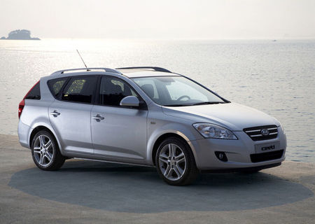 vand kia ceed in stare perfecta
