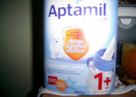 vand lapte Aptamil 1+