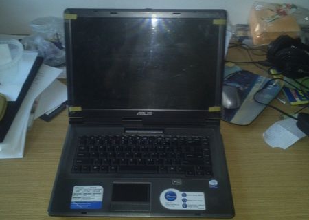Vand laptop Asus