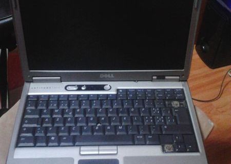 Vand laptop Dell Latitude d610 pentru piese