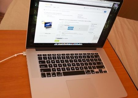 Vand Macbook Pro 15 inch retina display, Mid 2012, i7 2.3 ghz quad-core, 8gb ram, 256 ssd