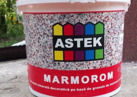 Vand marmorom ASTEK,o galeata,sigilata,culoarea identica cu temelia casei din spatele produsului.