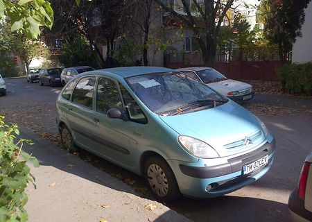 VAND MASINA CITROEN XSARA PICASSO,AN 2004