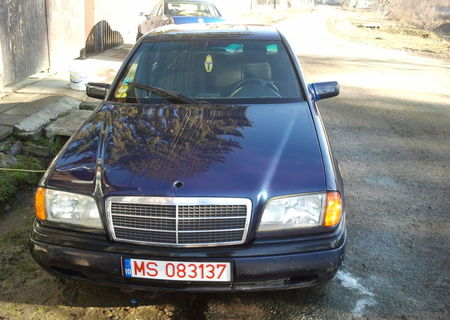 Vand Mercedes C220