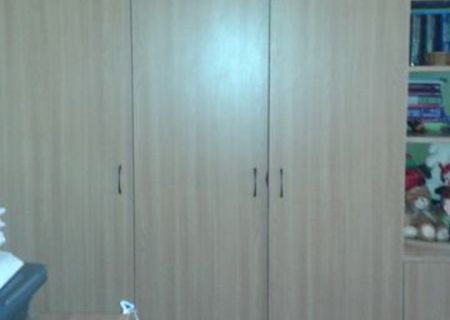 Vand mobila camera de zi